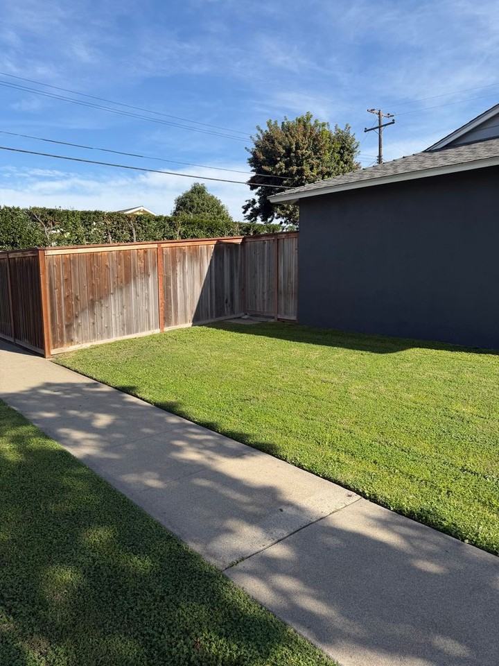 2431 E Commonwealth Ave - Photo 3 of 23