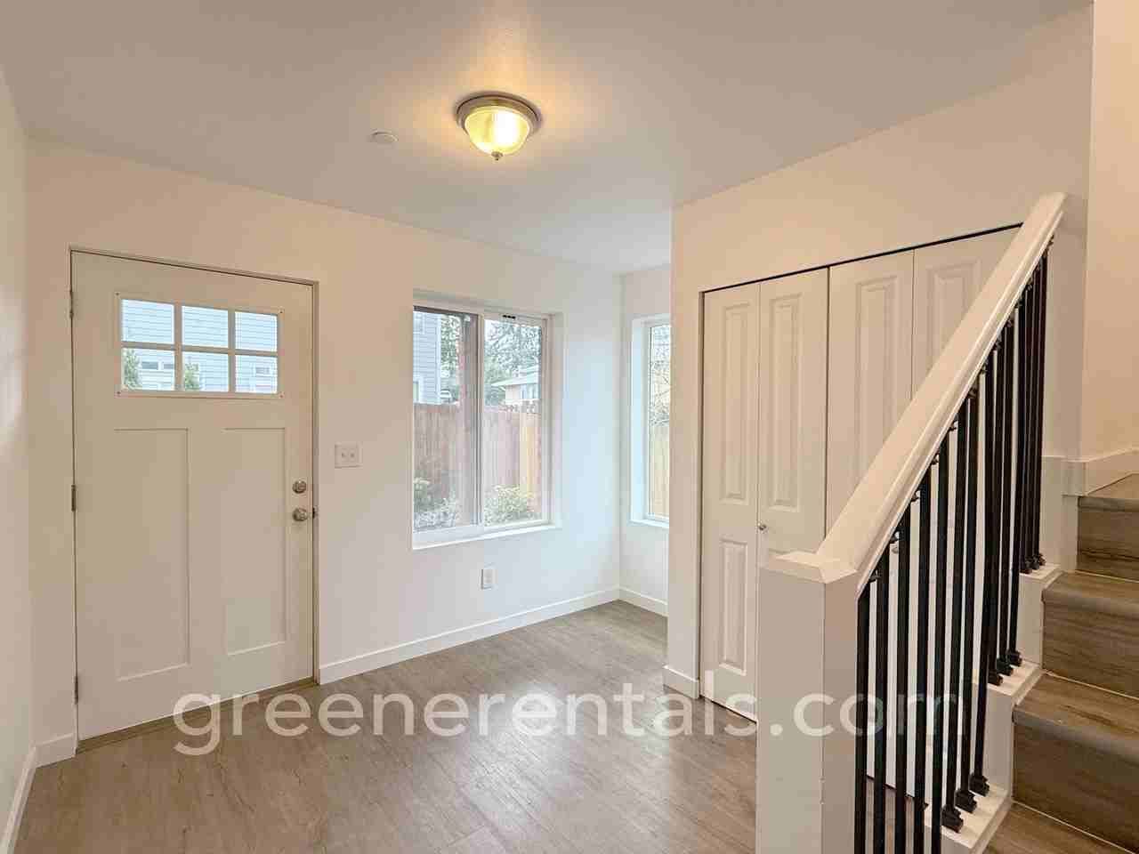 1944 Olympia Ave Ne - Photo 2 of 27