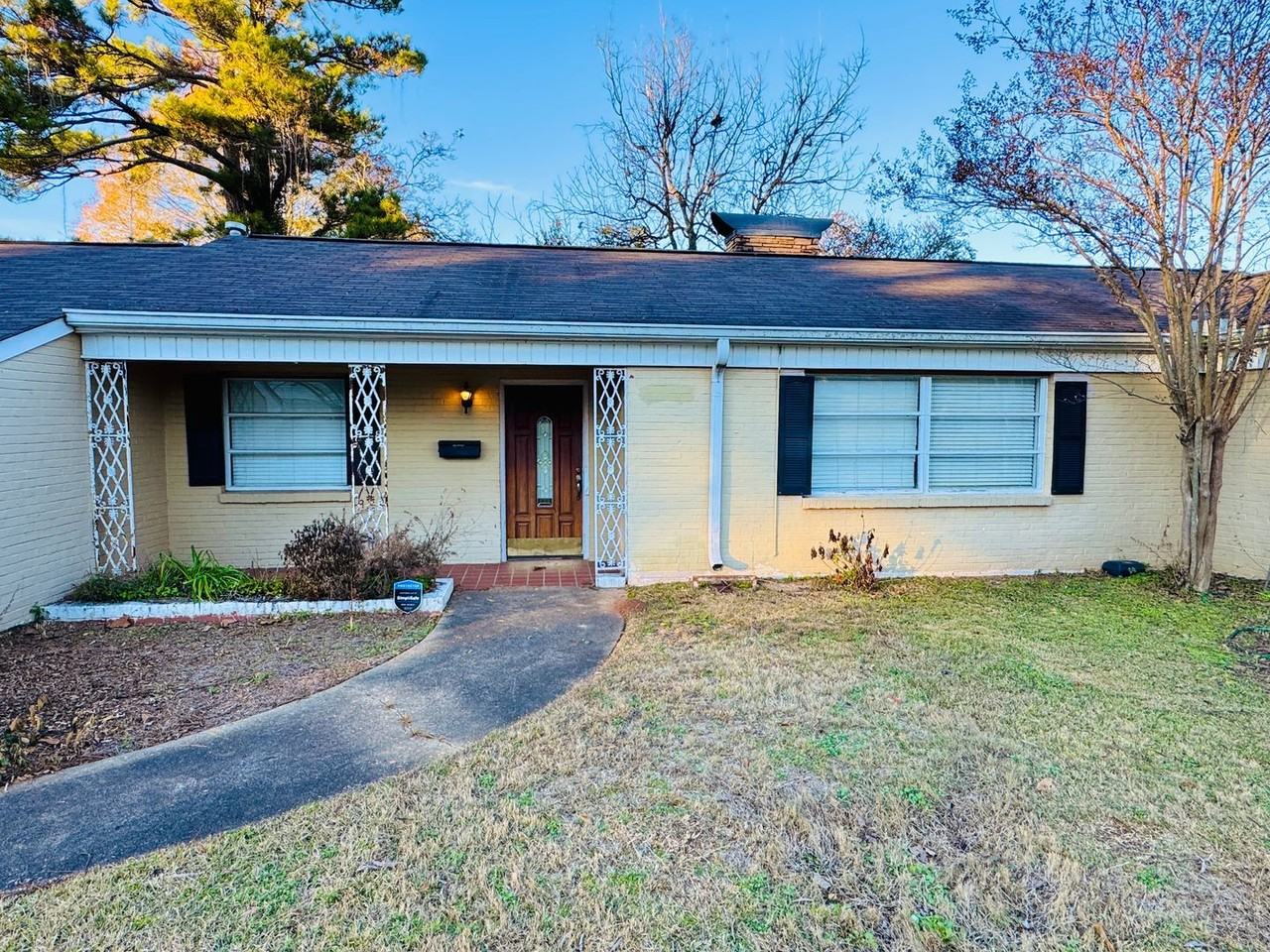 2767 Biltmore Ave - Photo 4 of 9