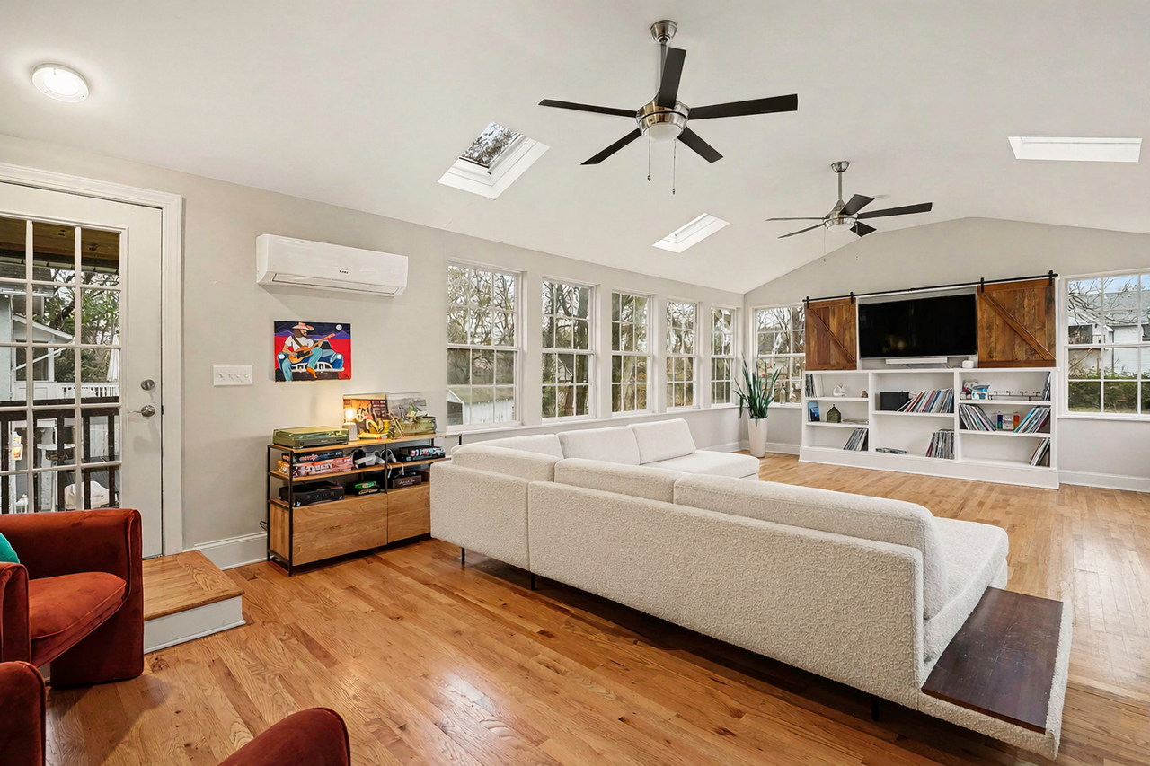 4109 Murphy Rd - Photo 3 of 15