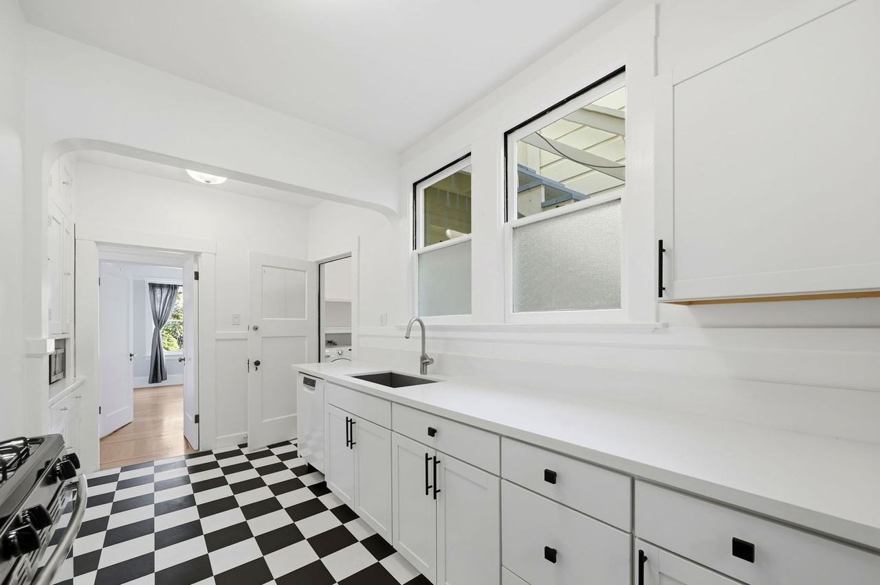 59 Vicksburg St - Photo 7 of 29