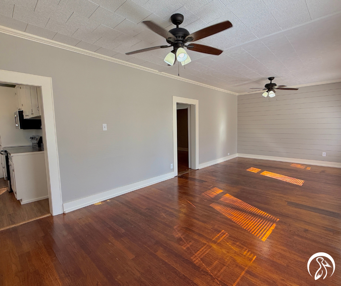 508 Mill St - Photo 3 of 14