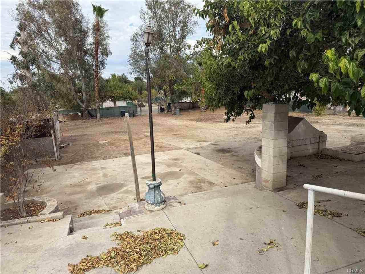 21889 21889 Mary St  - 21889 Mary St - Photo 6 of 30