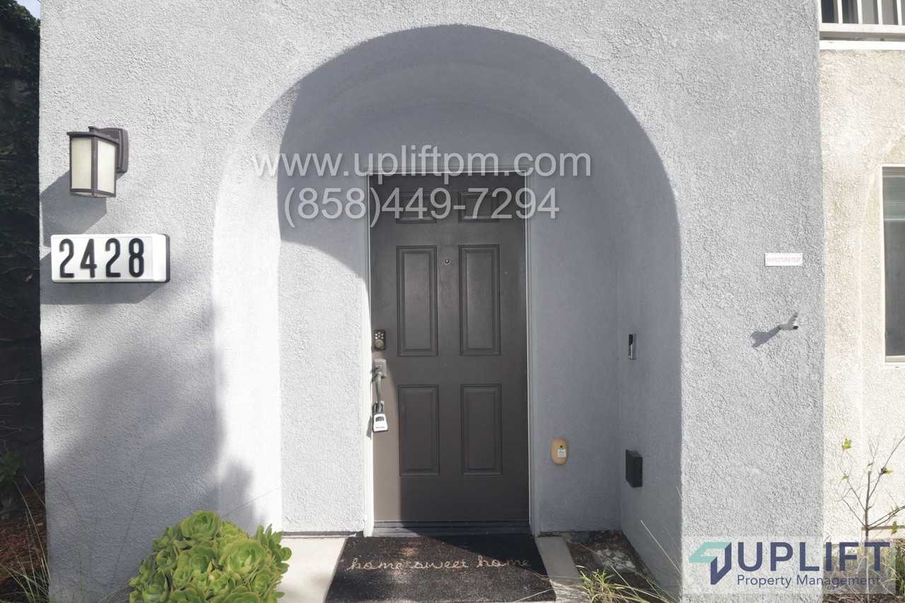 2428 Verano Way - Photo 2 of 3