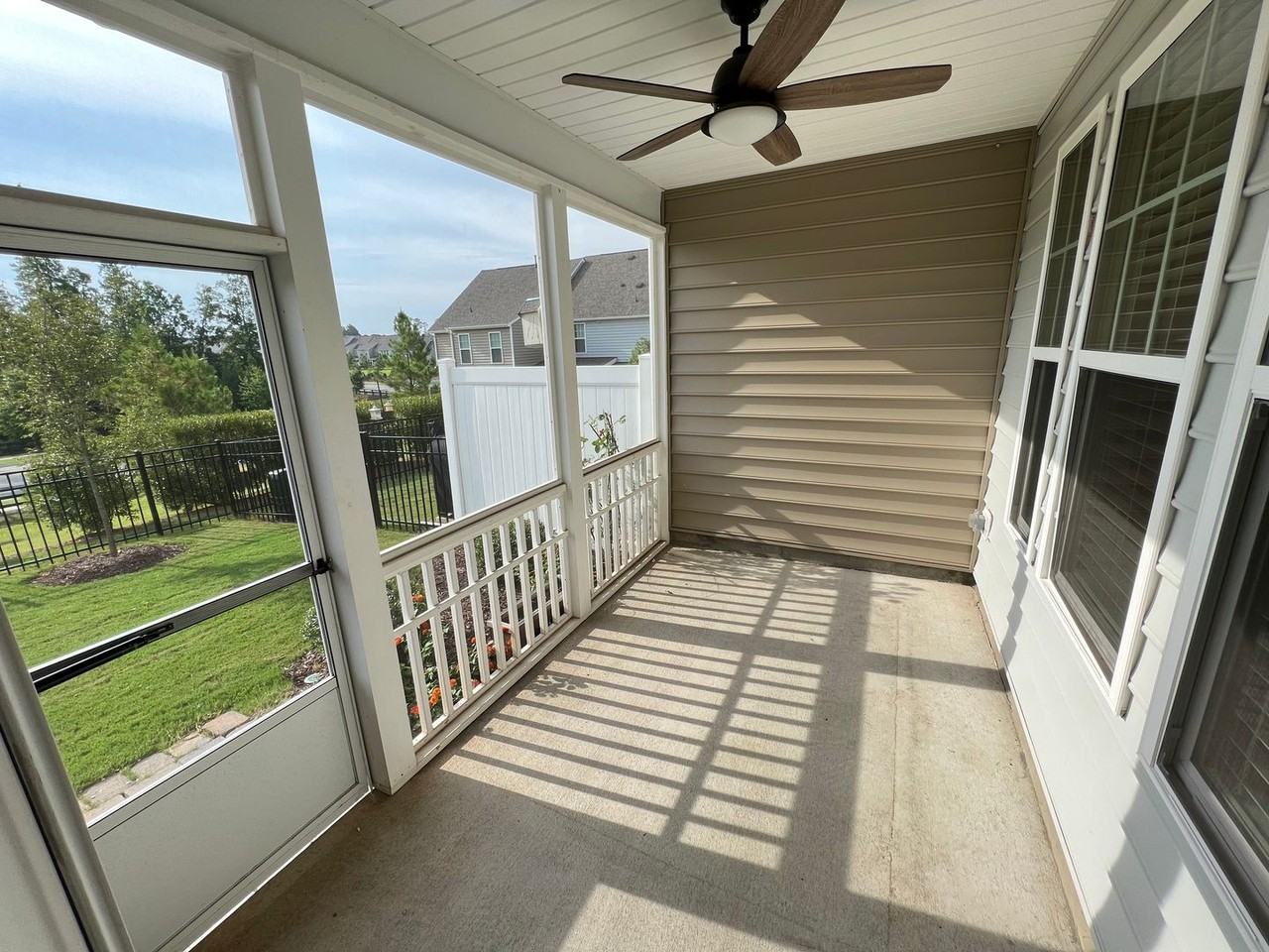 312 Acorn Hollow Pl - Photo 5 of 22