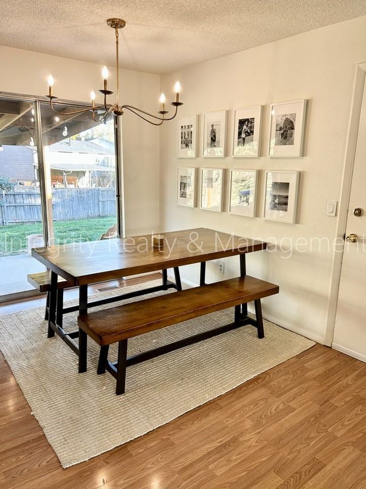 9722 W Polk Dr - Photo 6 of 35