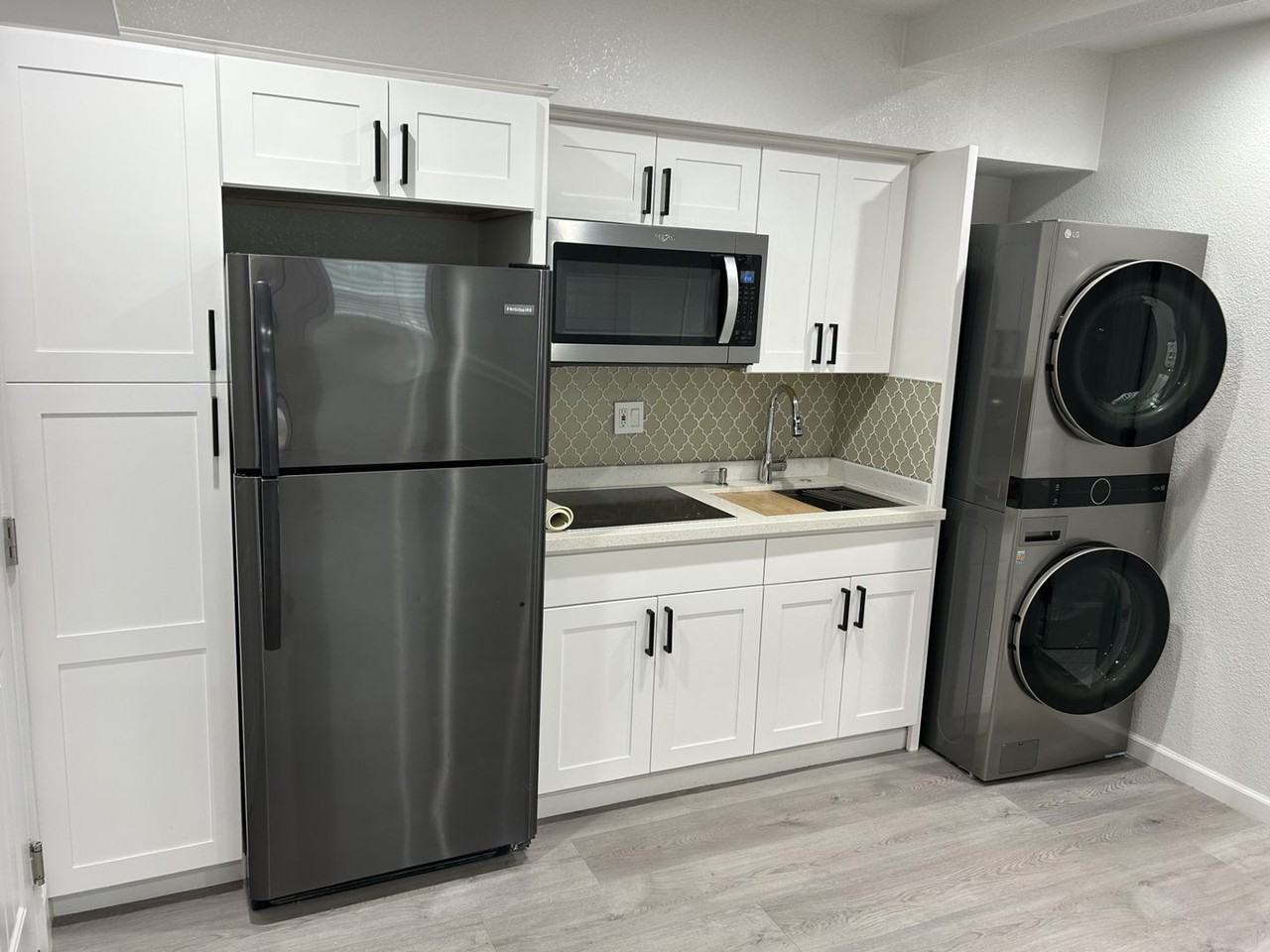 823A Knights Cir - Photo 6 of 17