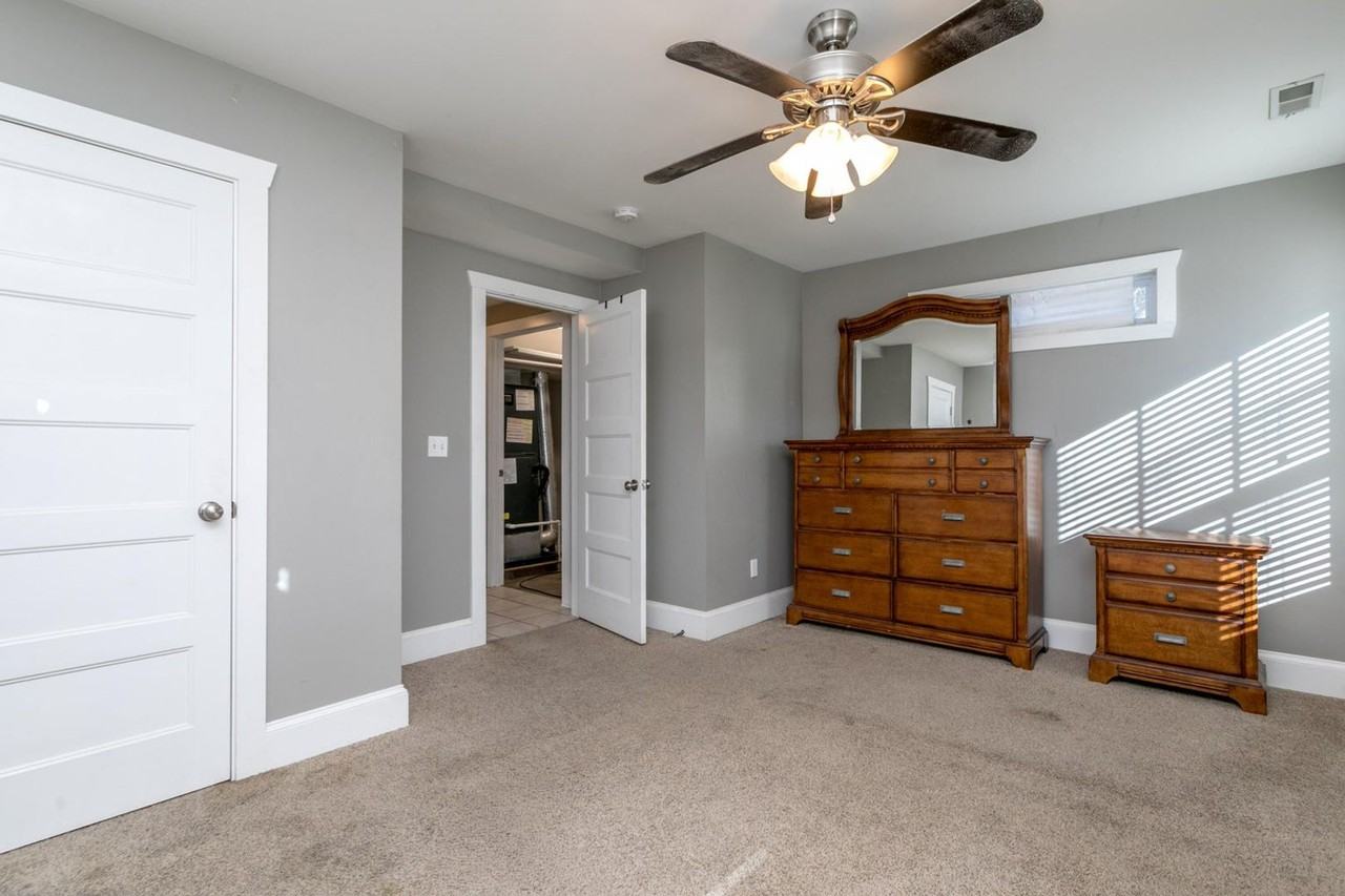 1514 Richardson St - Photo 5 of 8