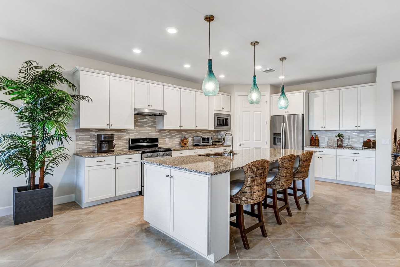 7611 Winding Cypress Dr - Photo 6 of 50