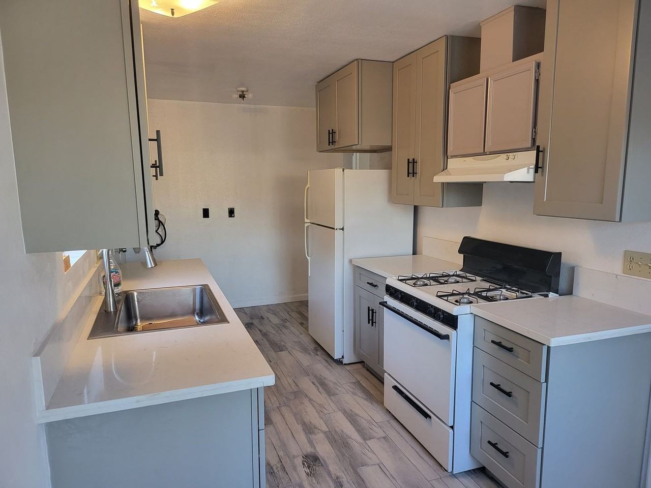 135 Avenida Del Gado - Photo 3 of 13