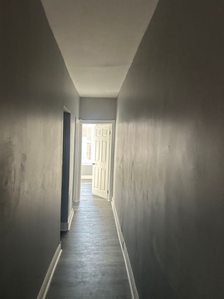 5450 Media St - Photo 5 of 22