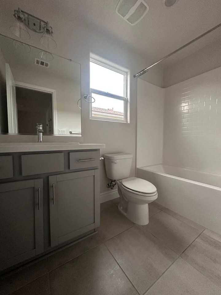 3336 N Moreno St - Photo 5 of 14