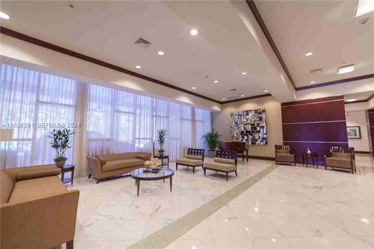 16699 16699 Collins Ave appt 3707 - Photo 4 of 27