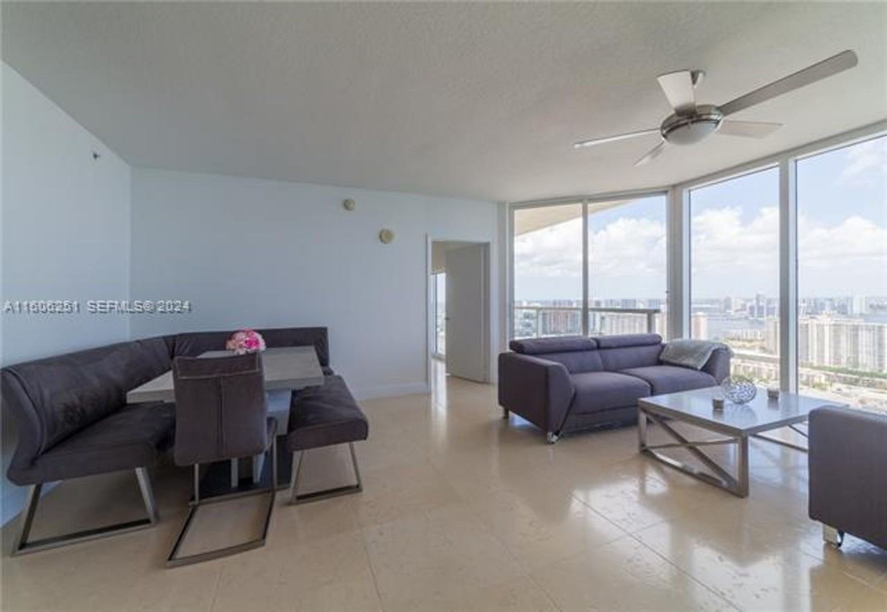16699 16699 Collins Ave appt 3707 - Photo 6 of 27