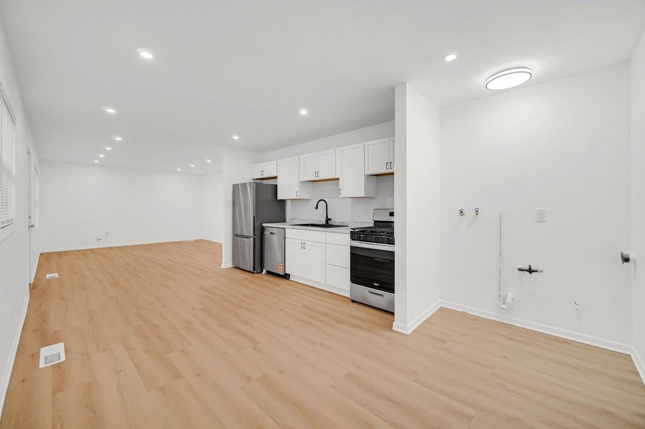 7218 Tennessee Ave - Photo 6 of 19