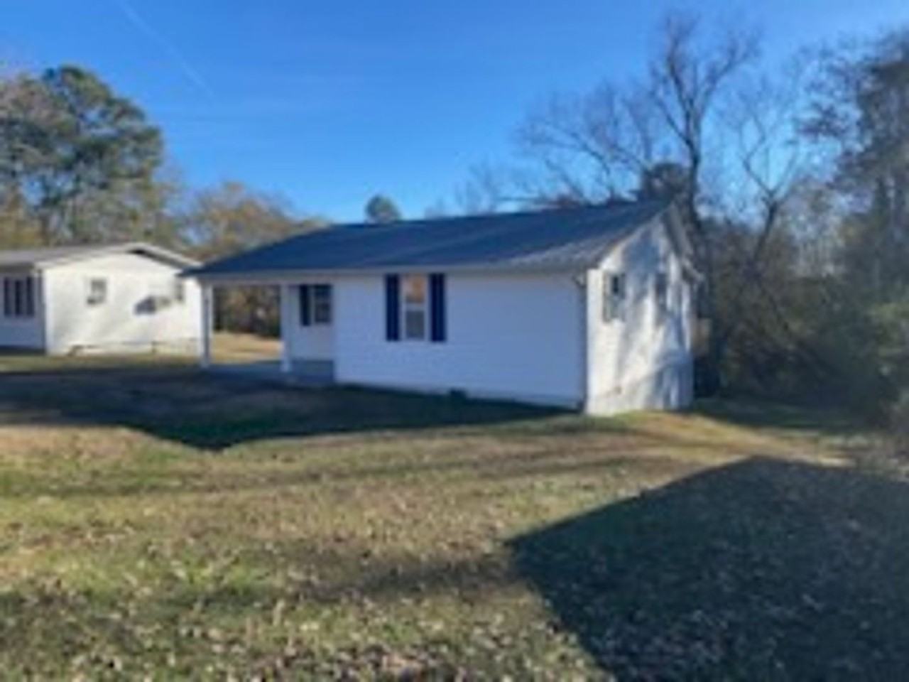 1544 Willow St Sw - Photo 2 of 12