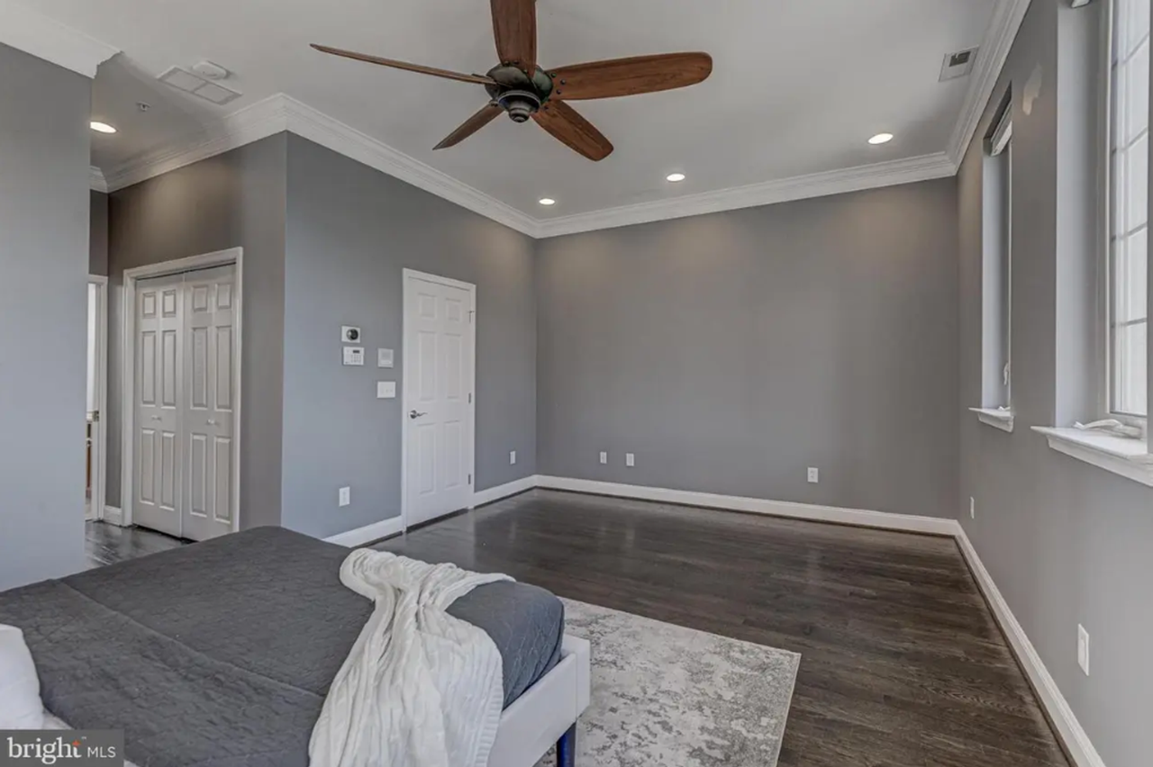 1016 S Conkling St - Photo 5 of 14