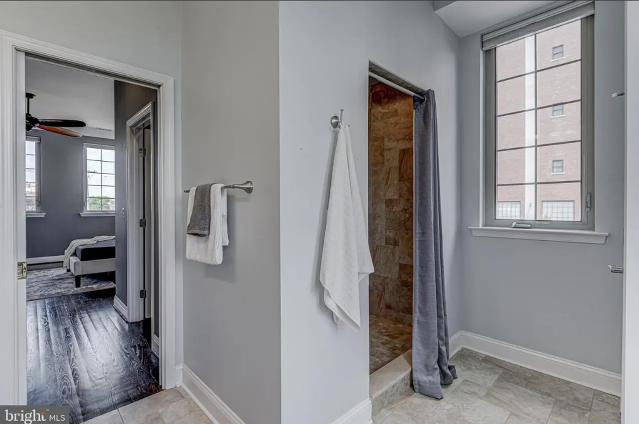 1016 S Conkling St - Photo 7 of 14