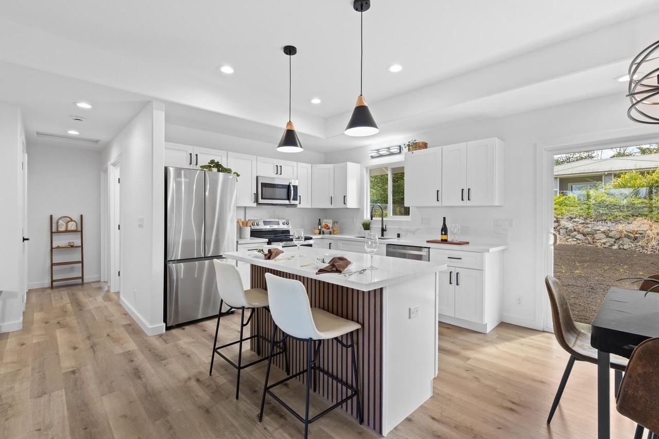 16-2130 Bamboo Dr - Photo 3 of 8