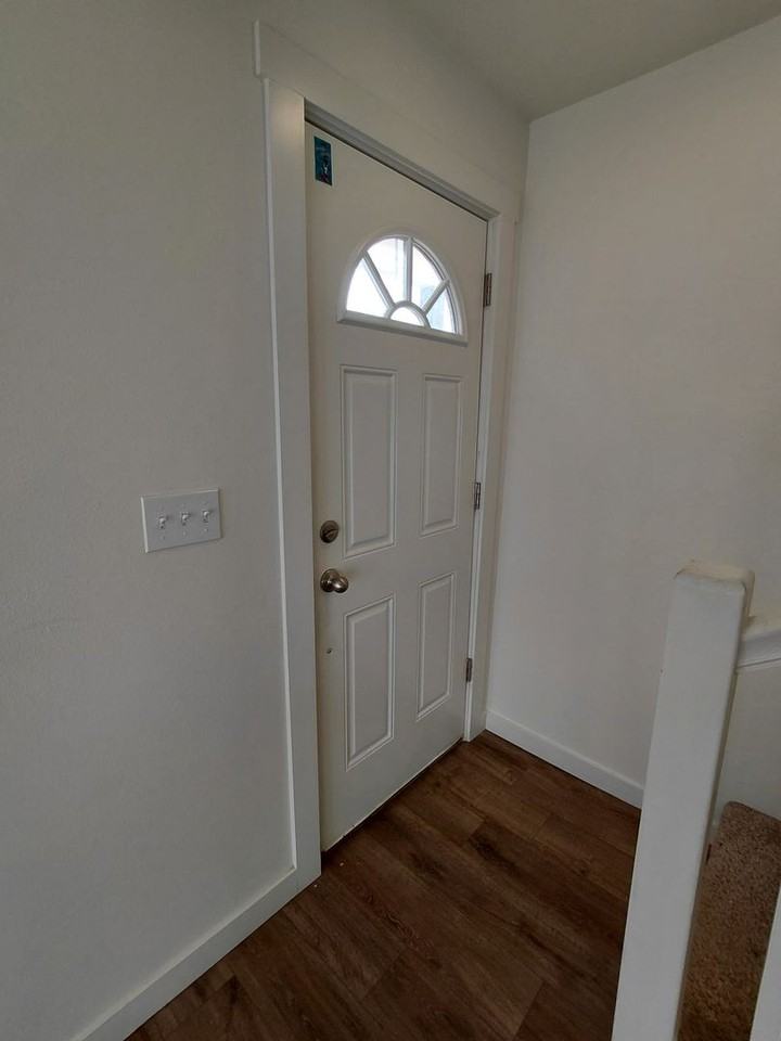 703 Kendall St - Photo 3 of 25