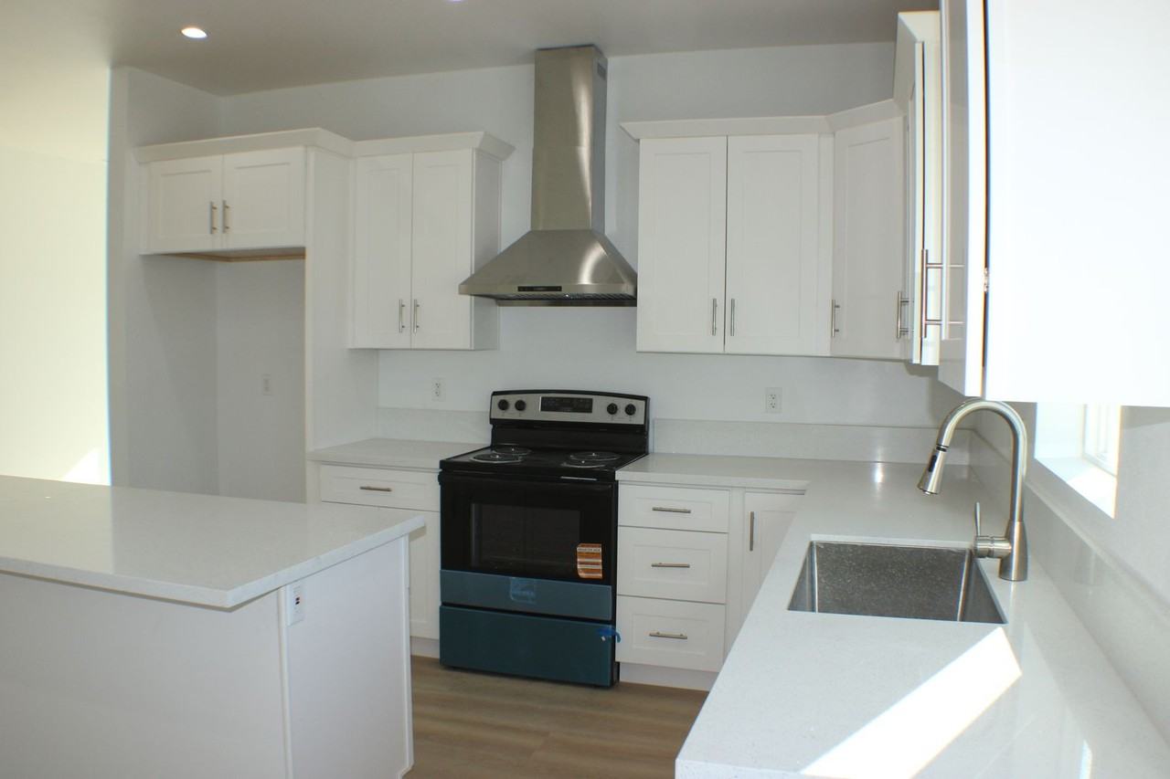 7612 Xavier Ave - Photo 5 of 16