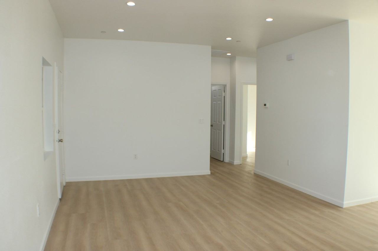 7612 Xavier Ave - Photo 6 of 16