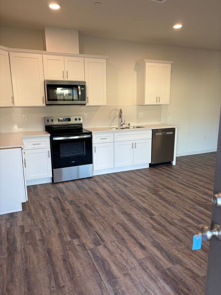 Cougar Trail 6010 - Photo 5 of 35