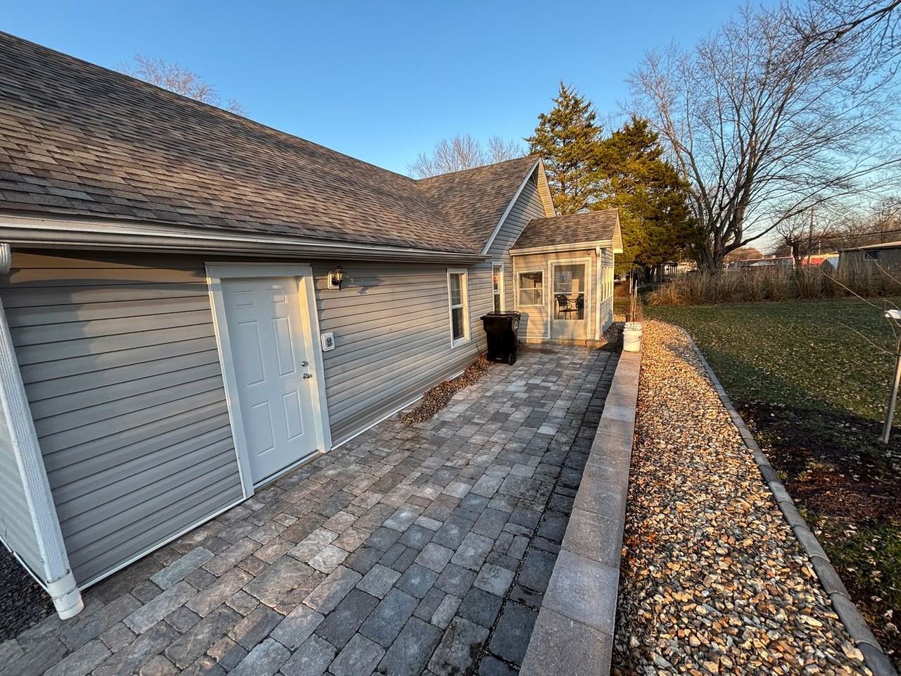 325 Winter Dr - Photo 5 of 6