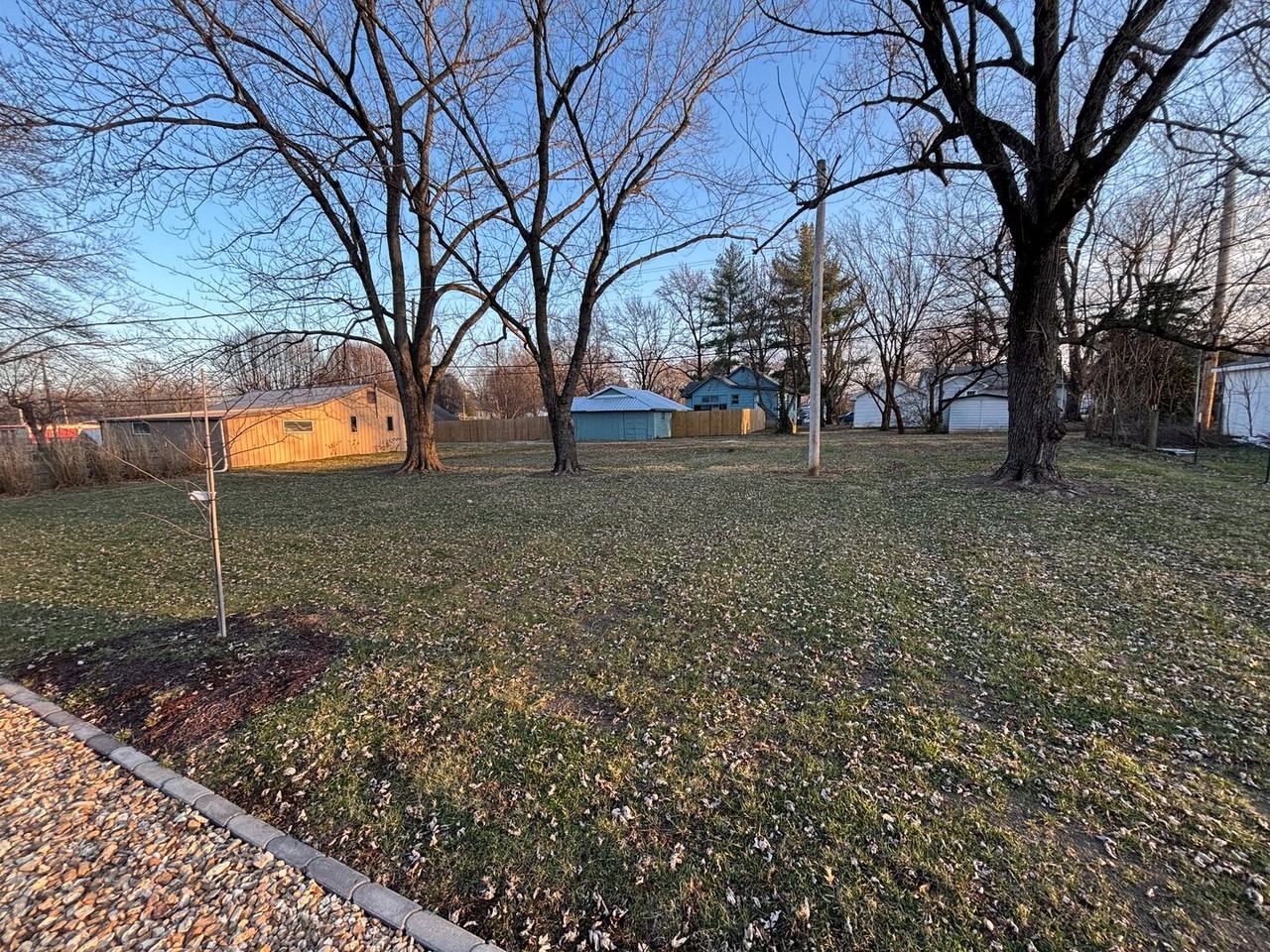 325 Winter Dr - Photo 6 of 6