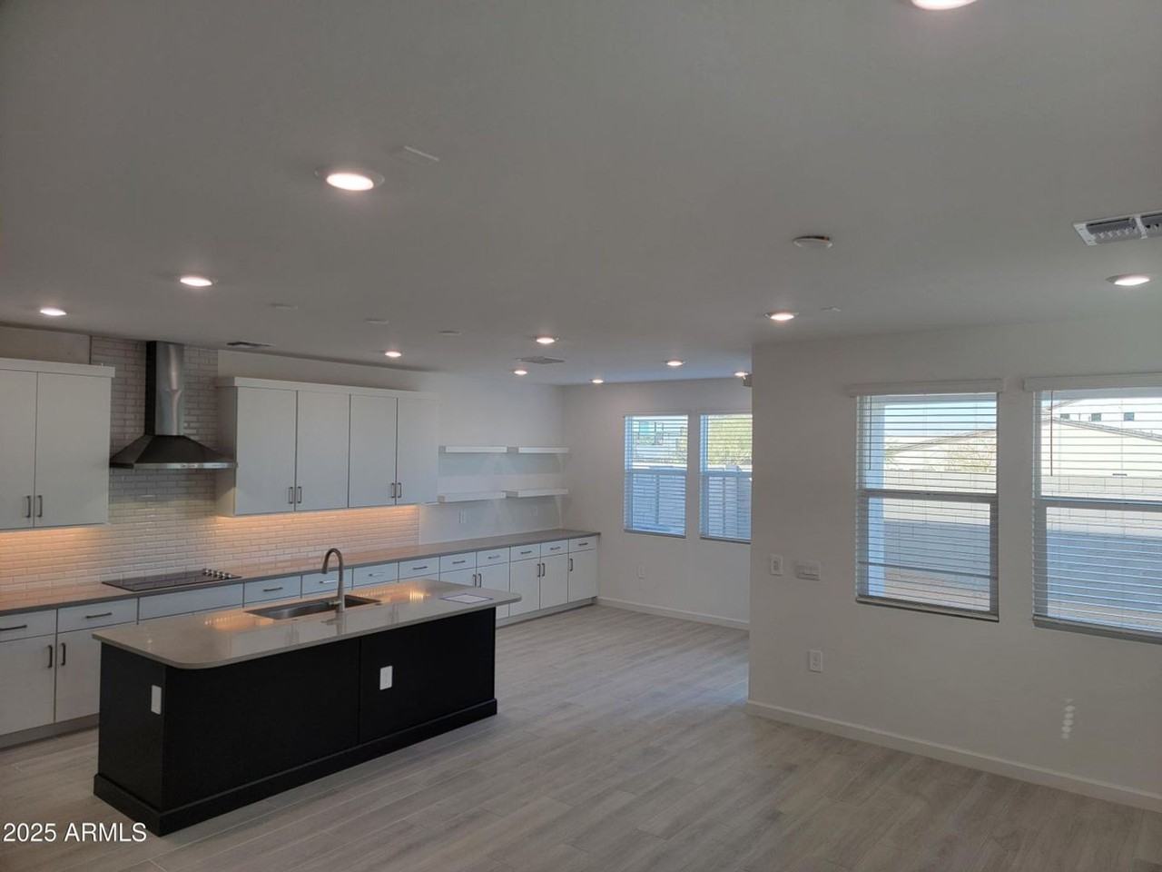 9842 S 11th St - Photo 2 of 32