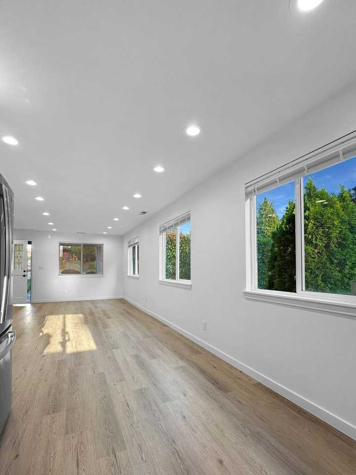 6539 51st Ave S - Photo 6 of 30