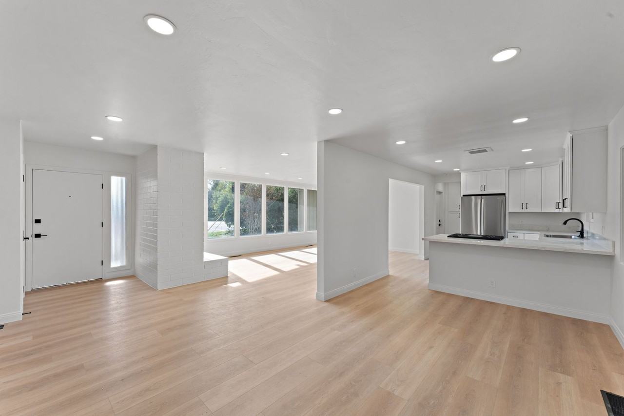 608 E 17th Ave - Photo 7 of 24