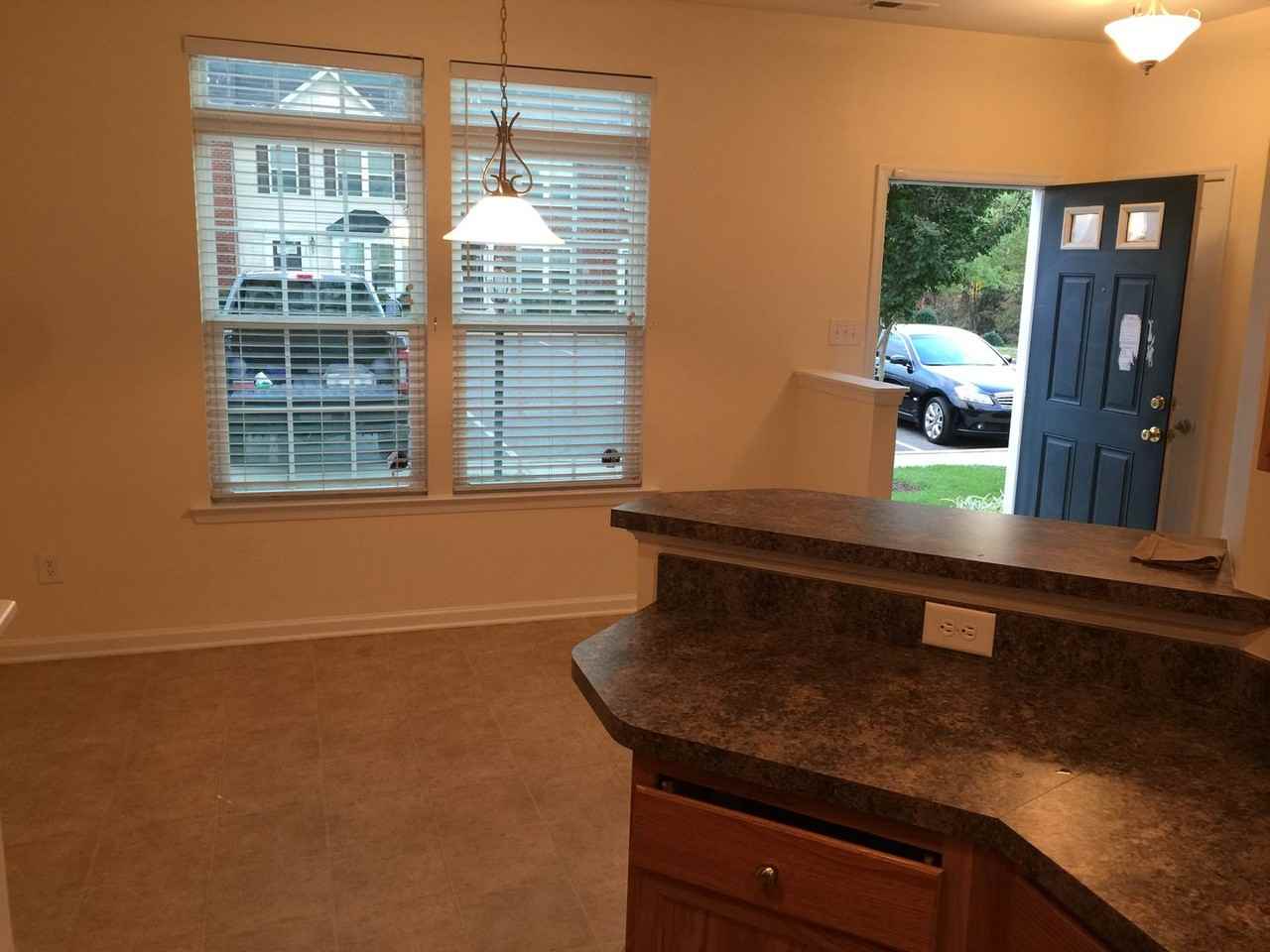 204 Bay Coat Dr - Photo 3 of 17