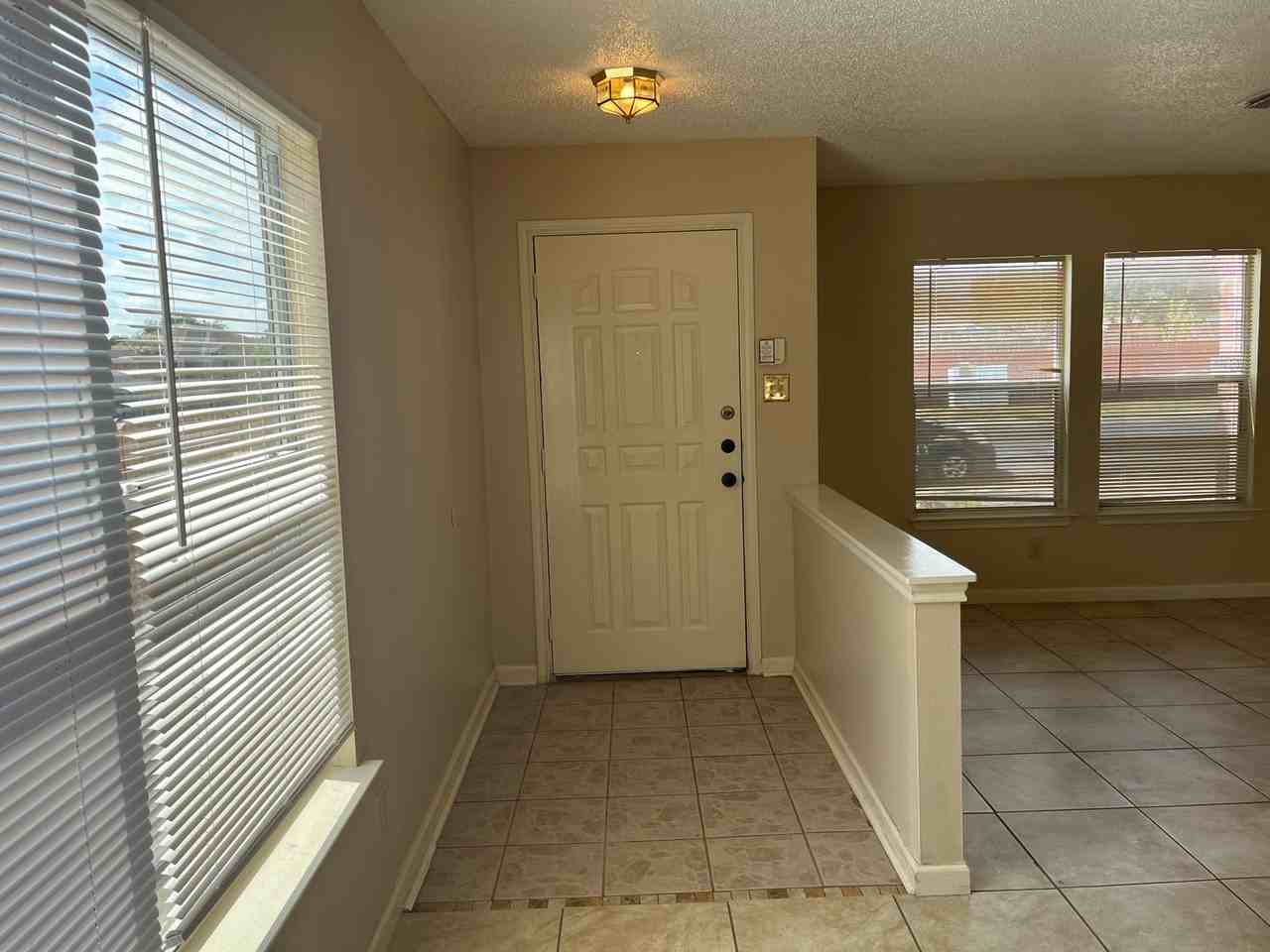 6212 Encanto Point Dr - Photo 2 of 35