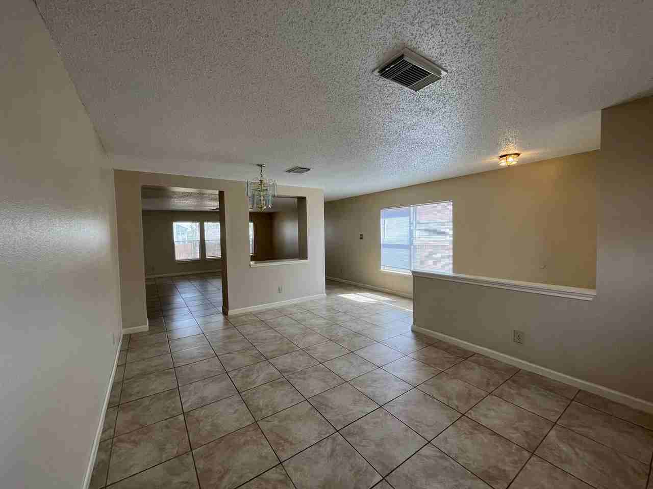 6212 Encanto Point Dr - Photo 5 of 35