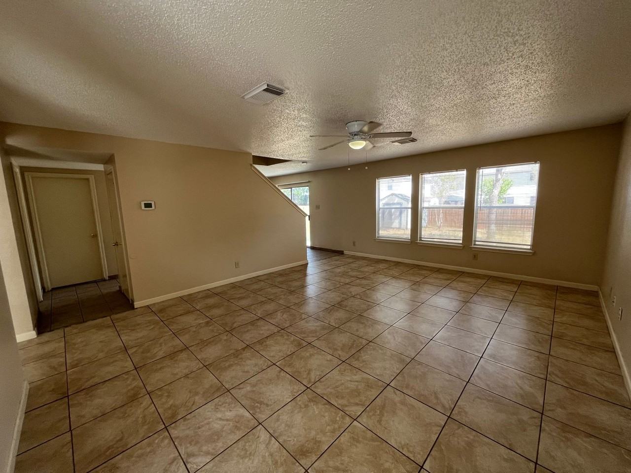 6212 Encanto Point Dr - Photo 7 of 35