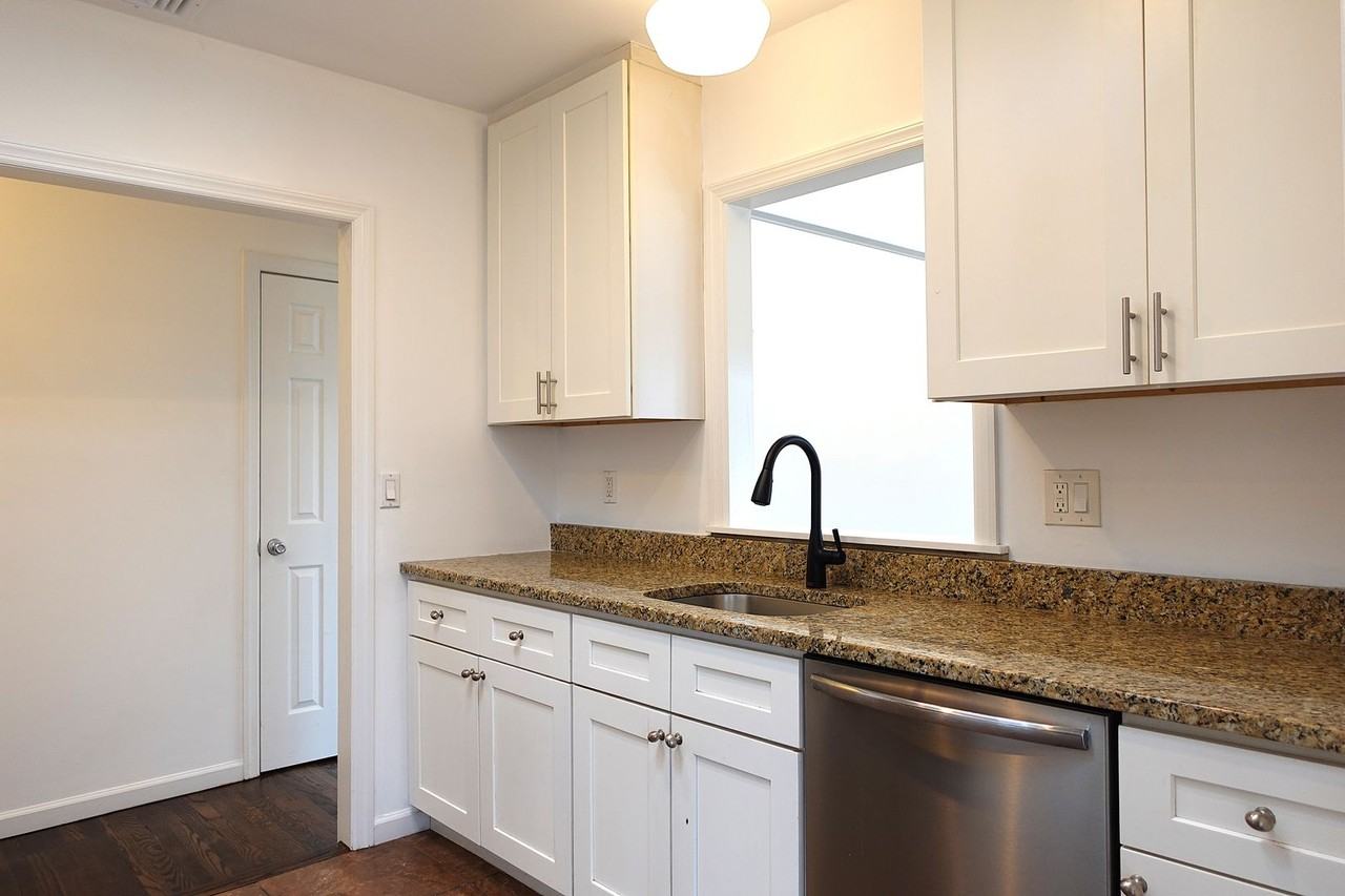 227 N Country Rd - Photo 4 of 14