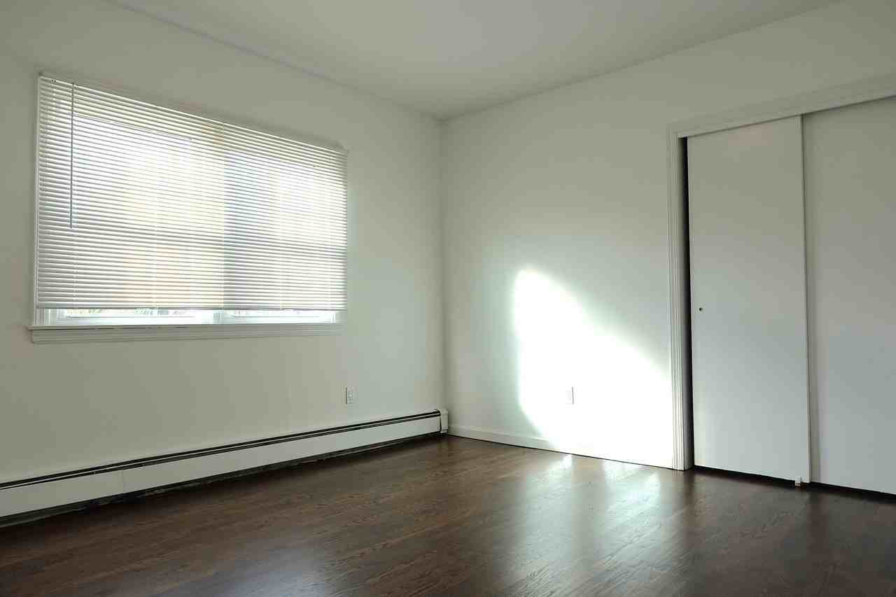 227 N Country Rd - Photo 6 of 14