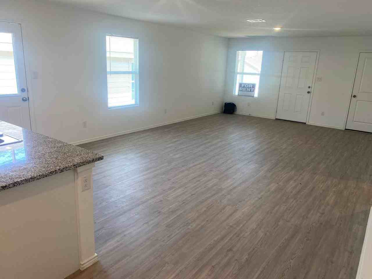 7102 Satellite Way - Photo 2 of 18