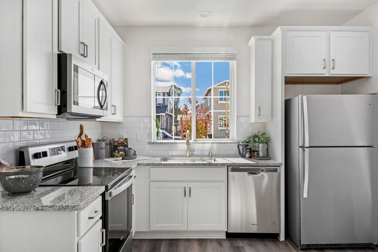 2075 Landen Ln - Photo 7 of 15