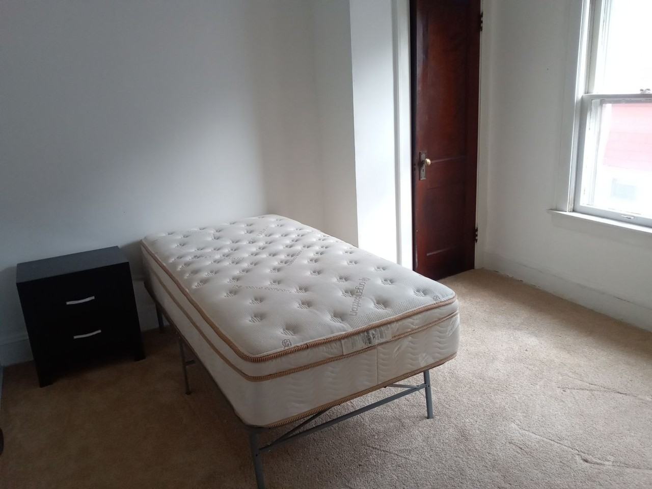 10012 Edgepark Dr - Photo 2 of 4