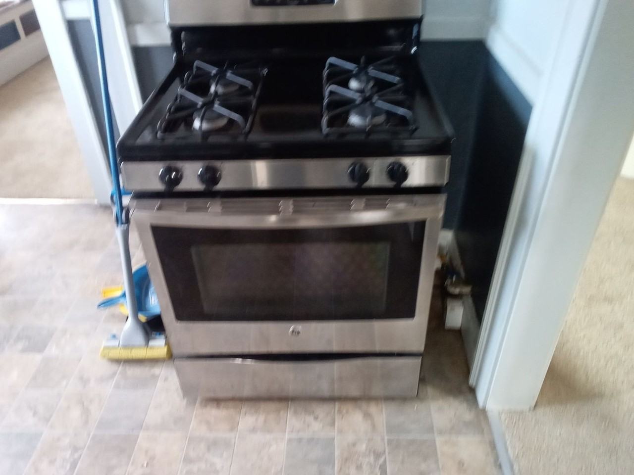 10012 Edgepark Dr - Photo 3 of 4