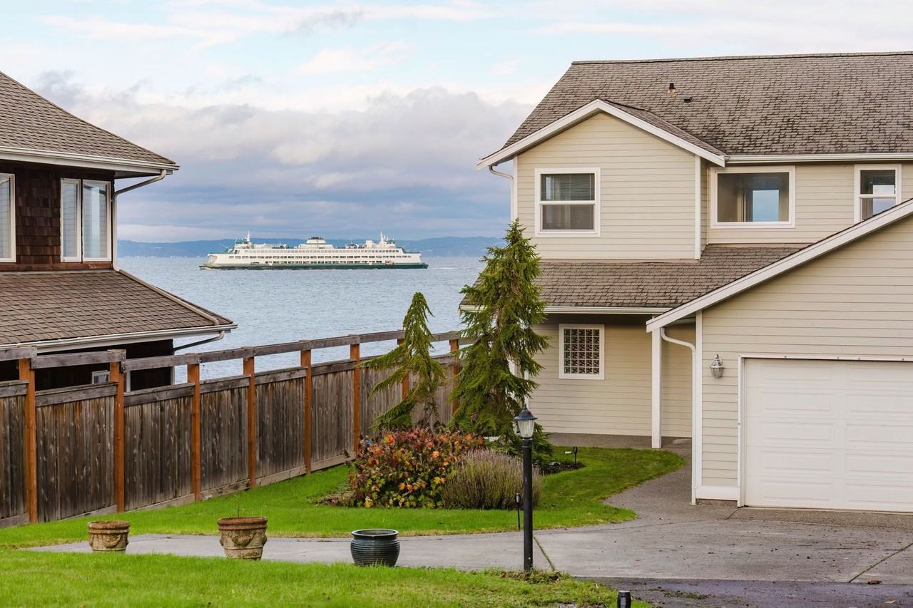 12420 Ne Brigantine Ct - Photo 4 of 50