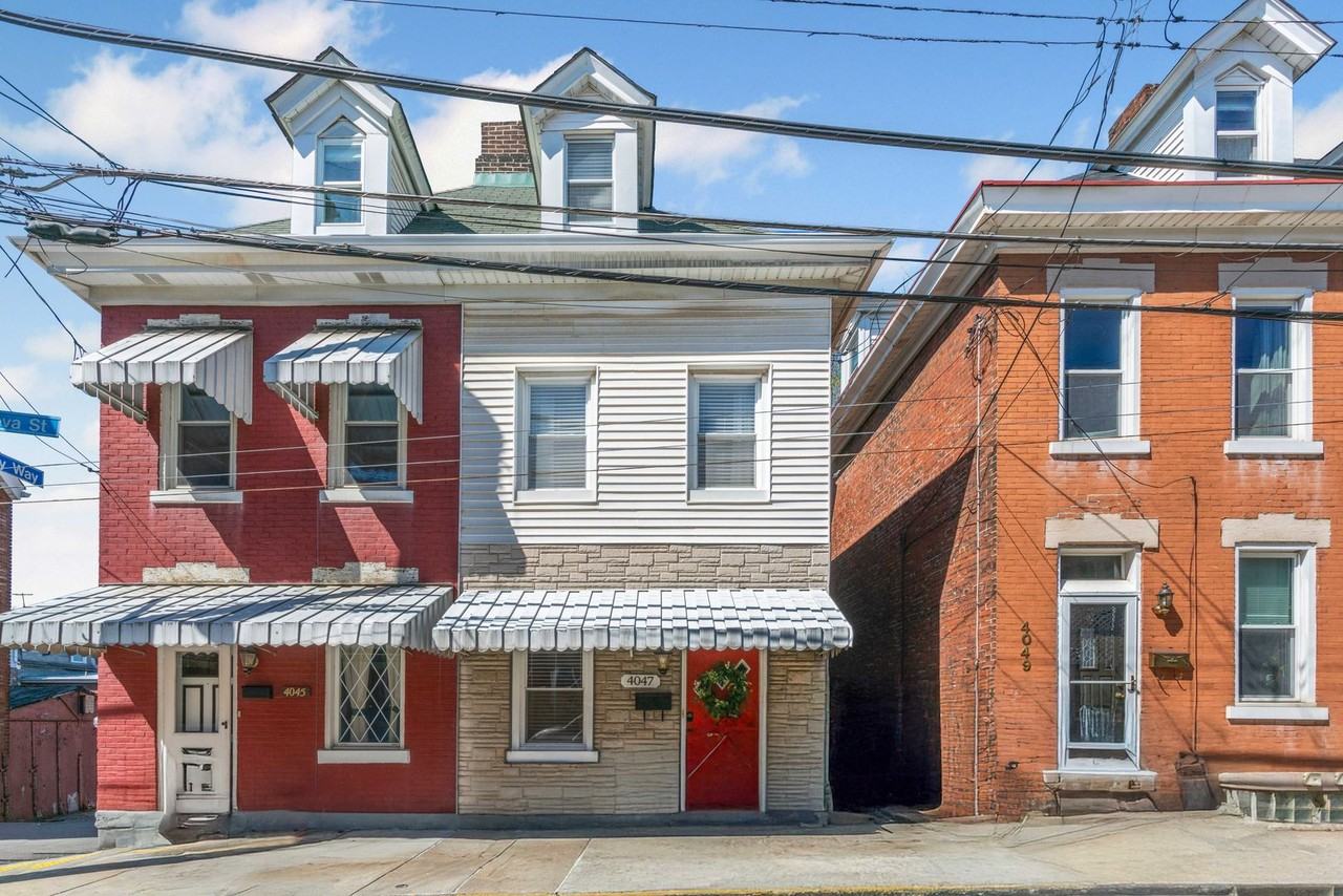 4047 Geneva St - Photo 2 of 27