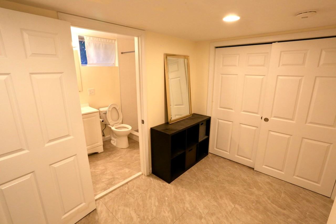 122 Forest St - Photo 7 of 8