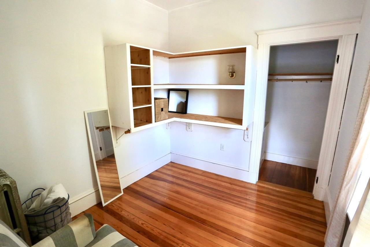 120 Forest St - Photo 2 of 6