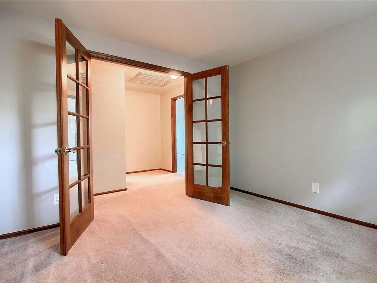 4693 S Zenobia St - Photo 4 of 11