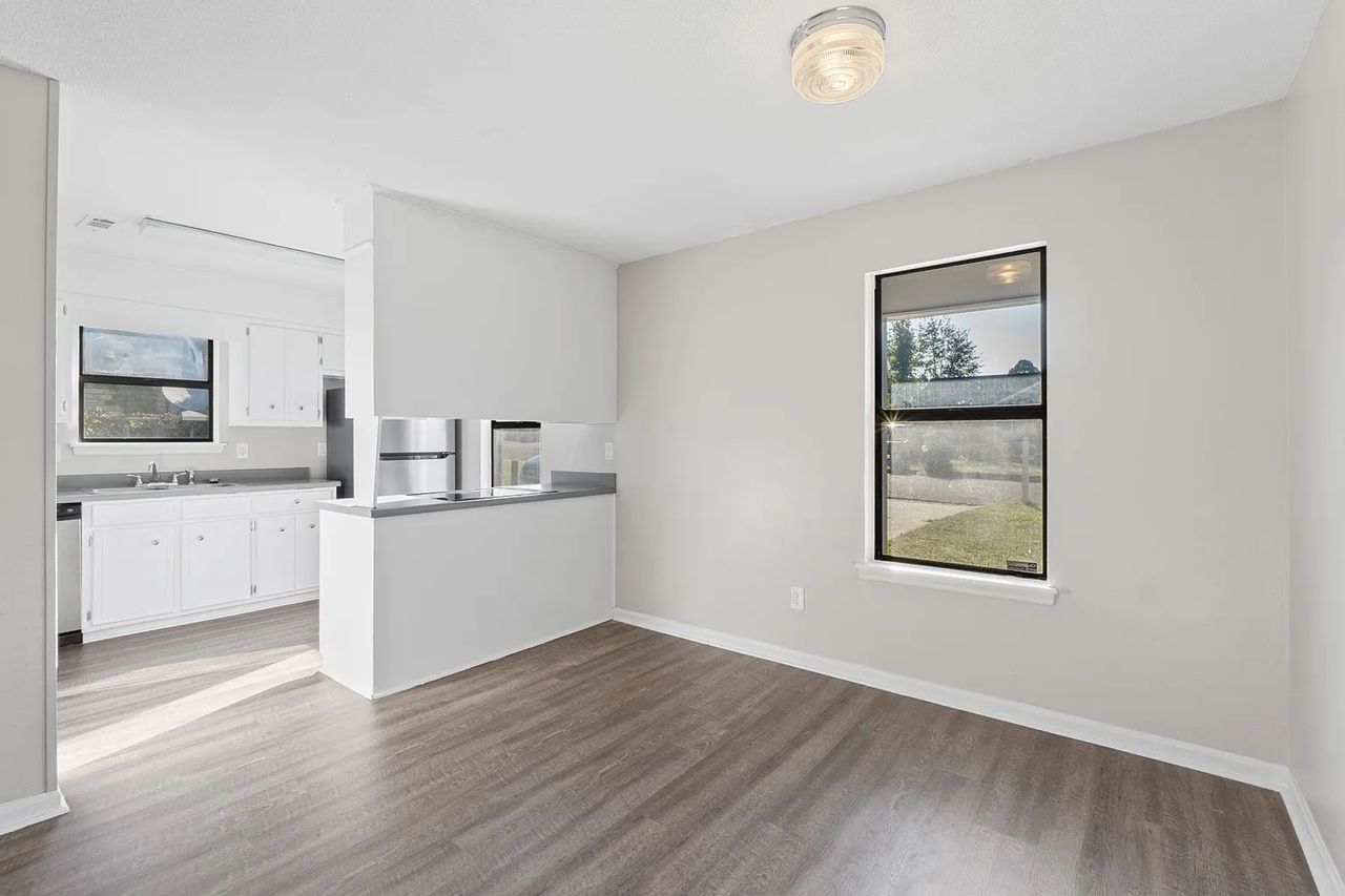 2942 Dahlia Dr - Photo 6 of 21