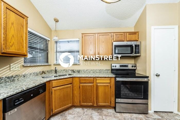 450 Appomattox Dr - Photo 6 of 18