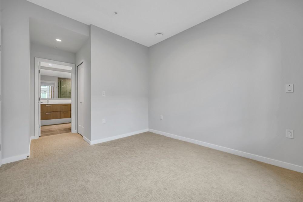 629 Cottonwood Avenue #304 - Photo 5 of 21